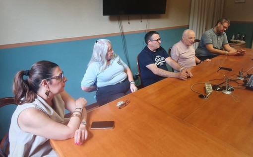 “Fuga” dei dipendenti dal Comune di Busto, i sindacati: «Per frenarla mettete soldi nel fondo. Ora si può»