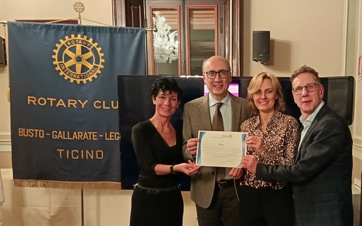 Un nuovo pulmino per i bambini di Progetto Pollicino. Con l'aiuto di Rotary Club "Ticino"