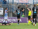 Il rosso sventolato in faccia a Giudici dall'arbitro Iannello (foto Galbiati)