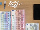Spaccio vicino al parco giochi: la Polizia di Gallarate interviene e blocca tutto Spaccio vicino al parco giochi: la Polizia di Gallarate interviene e blocca tutto