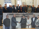 «Altro che razzisti, siete bravissimi». Solidarietà di sindaco e giunta alle forze dell’ordine: «Ecri da abolire»
