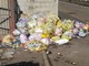 La spazzatura non ritirata il 25 aprile, e rimasta in strada