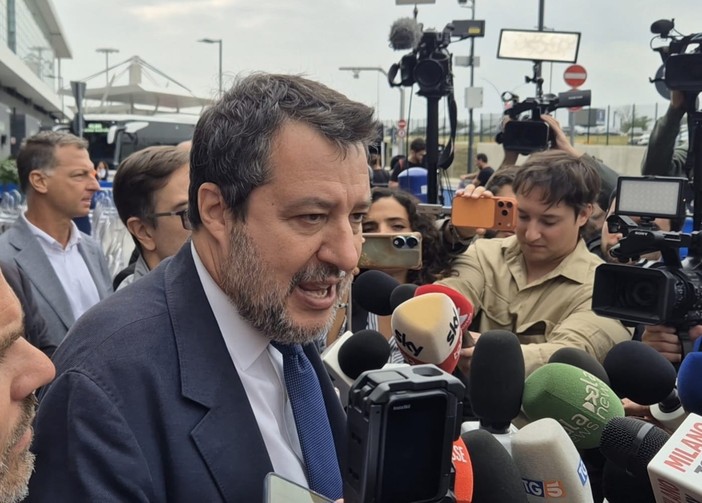 Sindaci, Salvini: «Lega ha nomi per fare bene a Varese, Busto e Gallarate. Terzo mandato? Io ci ho provato…» Sindaci, Salvini: «Lega ha nomi per fare bene a Varese, Busto e Gallarate. Terzo mandato? Io ci ho provato…»