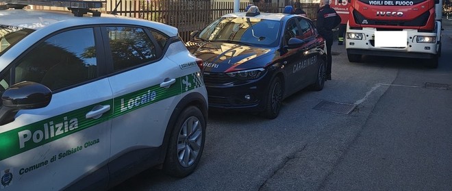 Anziana salvata grazie a vicini e forze dell'ordine