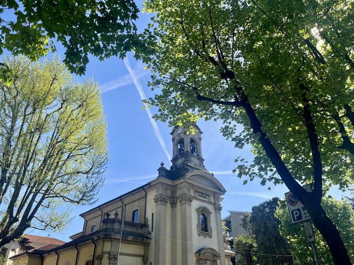 Splende la primavera sulla chiesa di San Giuseppe