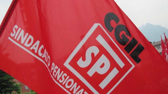 San Fermo, una pergamena alla più anziana iscritta alla Cgil
