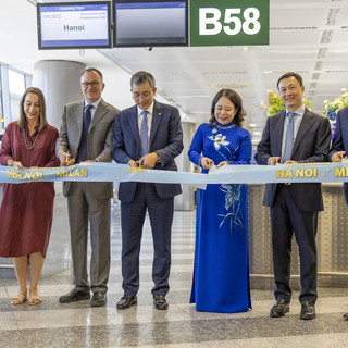 Vietnam Airlines inaugura il primo volo diretto tra Hanoi e Malpensa: «Un ponte strategico tra Italia e Sud-Est asiatico»