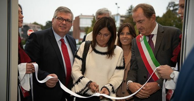 Silvia Gatti, al centro, a un'inaugurazione passata di Agesp Energia con il direttore Gianfranco Carraro e il sindaco Emanuele Antonelli Silvia Gatti, al centro, a un'inaugurazione passata di Agesp Energia con il direttore Gianfranco Carraro e il sindaco Emanuele Antonelli