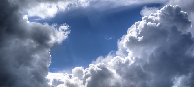 Da stasera possibili temporali (e grandine). Ma l'ondata di calore non molla