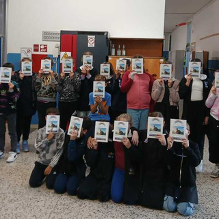 La strada è una cosa seria: così i ragazzini a Solbiate diventano campioni di sicurezza. A partire da bici e monopattino