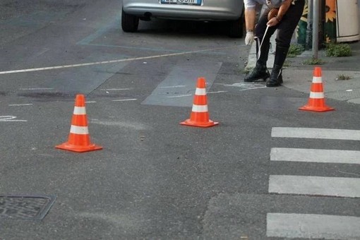 Milano, coppia di anziani travolti da un'auto sulle strisce: lui è morto, lei è gravissima Milano, coppia di anziani travolti da un'auto sulle strisce: lui è morto, lei è gravissima