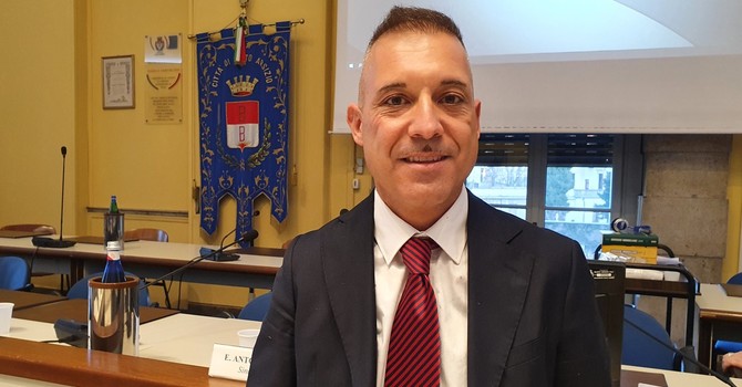 Provincia di Varese-Busto, si parte: «Sindaco e giunta si attivino per promuovere le iniziative legislative» Provincia di Varese-Busto, si parte: «Sindaco e giunta si attivino per promuovere le iniziative legislative»