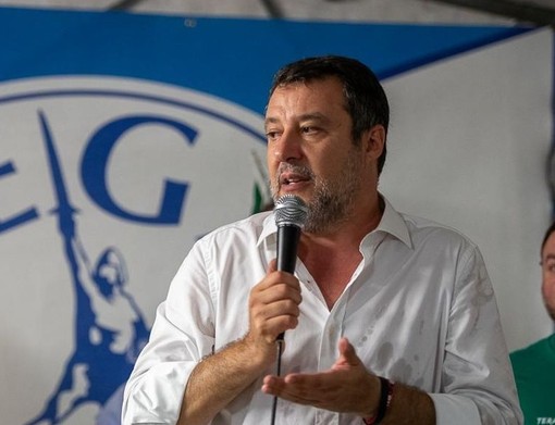 Matteo Salvini sulla tentata rapina di Lonate Pozzolo: «Abbraccio al ragazzo, ha difeso se stesso e la sua famiglia»