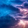 Il caldo torrido se ne va, ecco la pioggia. Il Centro Geofisico: «Dal pomeriggio forti temporali, occhio alla grandine»