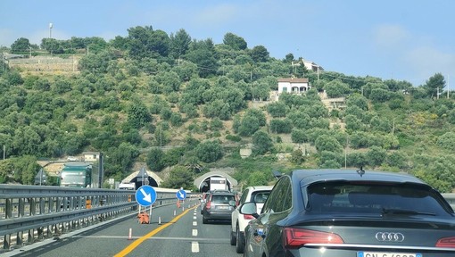 Traffico da bollino rosso sulla riviera ligure tra rientri e ultime partenze Traffico da bollino rosso sulla riviera ligure tra rientri e ultime partenze