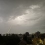 LA FOTO. E temporale sia. Con sollievo per le temperature e un po' di emozione da bambini LA FOTO. E temporale sia. Con sollievo per le temperature e un po' di emozione da bambini