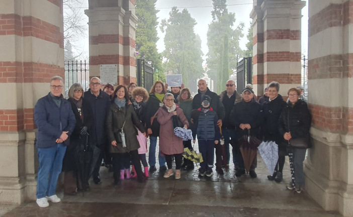La Storia e le storie di Busto tra tombe e cappelle del cimitero. «Anche qui una ricerca di bellezza» La Storia e le storie di Busto tra tombe e cappelle del cimitero. «Anche qui una ricerca di bellezza»