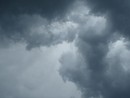 Tornano i temporali sul Varesotto: mezz'ora di diluvio. Grandine a Malpensa. E non è ancora finita