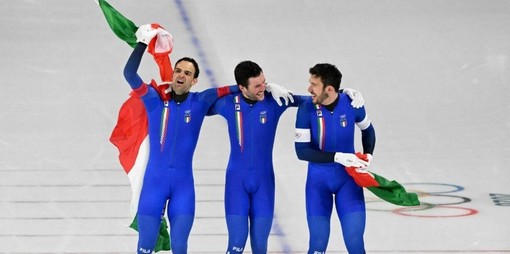 Pattinaggio velocità, Italia d’oro nell’inseguimento a squadre: rivincita sugli Usa vent’anni dopo Torino