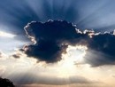 Weekend con il rischio temporali. Che non scalfiscono il caldo estivo