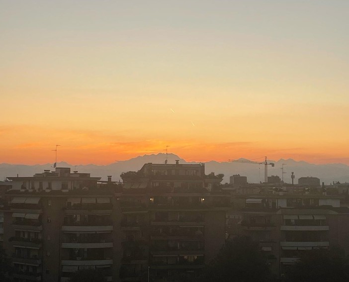 Buona serata con il tramonto di Busto