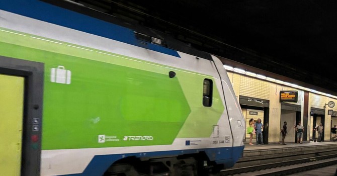 Un treno alla stazione di Busto Nord