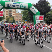 VIDEO. Tre Valli Varesine, si parte: avanti le donne VIDEO. Tre Valli Varesine, si parte: avanti le donne