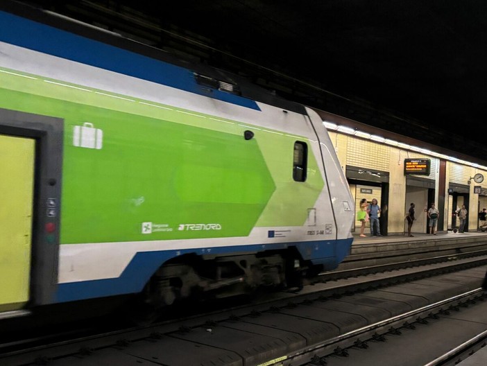 Un treno alla stazione di Busto Nord