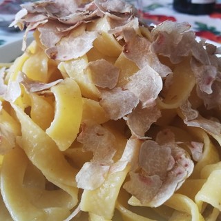 Weekend nelle Langhe per assaggiare il Tartufo Bianco d'Alba, una lettrice scrive: «In un'osteria me lo hanno fatto pagare 900 euro l'etto»