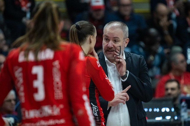 Uyba al lavoro per la sfida con Milano Uyba al lavoro per la sfida con Milano