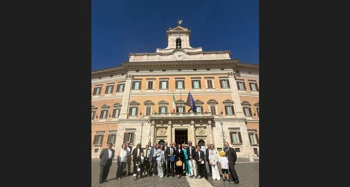 Dall’Alto Milanese a Montecitorio: l’Ucid in visita alla Camera dei deputati Dall’Alto Milanese a Montecitorio: l’Ucid in visita alla Camera dei deputati