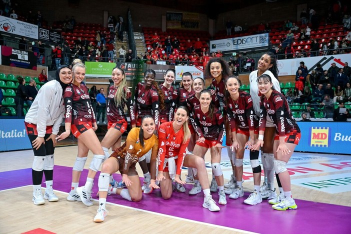 foto per cortesia della Uyba foto per cortesia della Uyba