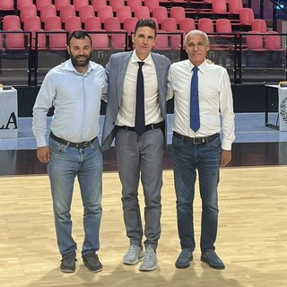Nella foto, al centro il presidente Uyba Andrea Saini con l'assessore allo sport Moscarola e l'assessore al bilancio Paraggio del Comune di Biella