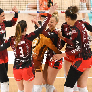 Vittoria al tie-break per la Uyba nell'ultima gara della stagione