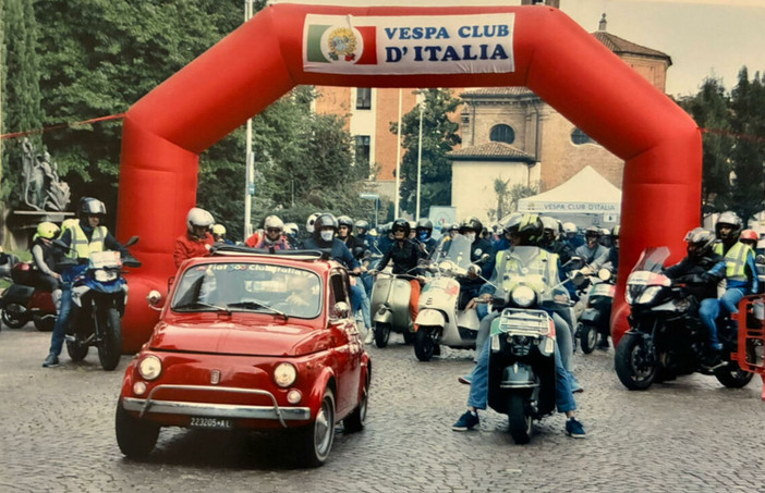 Ottant’anni di passione su due ruote: a Busto il grande Raduno Vespa del 5 luglio Ottant’anni di passione su due ruote: a Busto il grande Raduno Vespa del 5 luglio