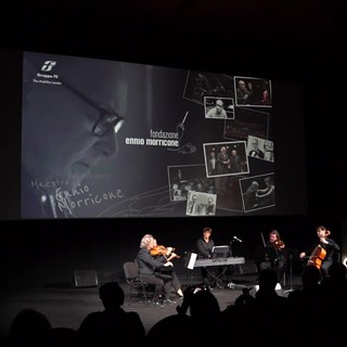Festa del Cinema di Roma: presentato "Viaggiare in Italia, viaggiando nel tempo", il nuovo spot di Ferrovie dello Stato Festa del Cinema di Roma: presentato "Viaggiare in Italia, viaggiando nel tempo", il nuovo spot di Ferrovie dello Stato