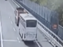 Un frame del video dell'incidente diffuso dai media nazionali