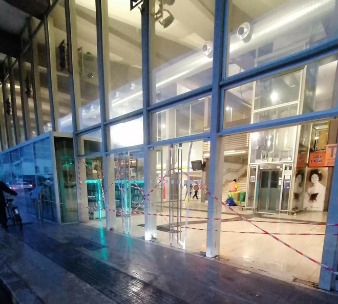 Stazione di Gallarate, arresti convalidati dopo la direttissima. Dall’Igna: «Vandalismi inaccettabili, servono misure strutturali subito»