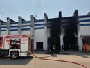 FOTO. “Speroni” in fiamme. A fuoco il magazzino attrezzi della Pro Patria