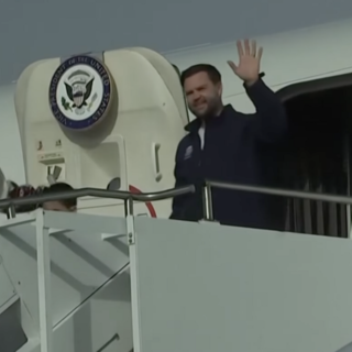 L'arrivo di Vance a Malpensa