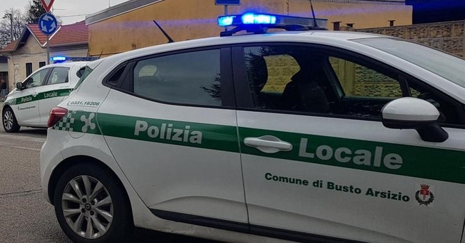 Investimento e fuga in centro: bloccato dalla Polizia Locale