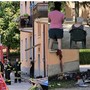 Incendio a Villa Cortese, evacuata una palazzina