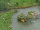 Famiglia aggrappata a un albero in un fiume nel Bresciano: salvata con l'aiuto dell'elicottero Drago