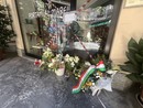 DELITTO DI VIA MILANO. Davide, i suoi sogni strappati nel cuore di Busto. L'omaggio silenzioso in un sabato dove tutto suona ancora così irreale