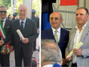 Nella foto a sinistra, Alessandro Albani con Danilo Francesco Guerini Rocco (a sinistra) e Sergio Ferrario. Nell'altra foto, Giovanni Colombo con la pergamena e, alla sua destra, il prefetto Salvatore Pasquariello
