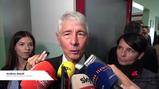 Recupero aree sportive Rebibbia, Abodi: "Garantire sport a tutti come scritto in Costituzione" Recupero aree sportive Rebibbia, Abodi: "Garantire sport a tutti come scritto in Costituzione"