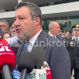 Russia, Salvini: "Attacco droni? Fake news, lavoriamo su caro vita" Russia, Salvini: "Attacco droni? Fake news, lavoriamo su caro vita"
