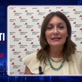 Mercati più nervosi con lo stallo tra Usa e Iran, si rafforza il petrolio Mercati più nervosi con lo stallo tra Usa e Iran, si rafforza il petrolio