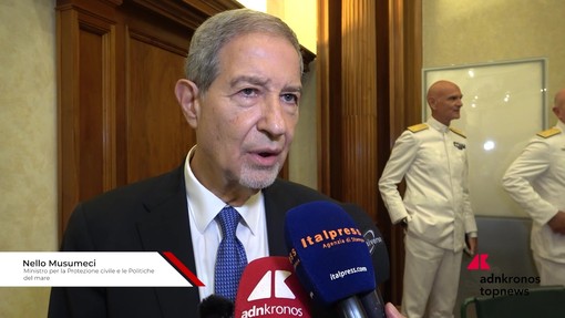 Mare, Musumeci: "Importante conoscere cosa incontreremo nei fondali marini" Mare, Musumeci: "Importante conoscere cosa incontreremo nei fondali marini"