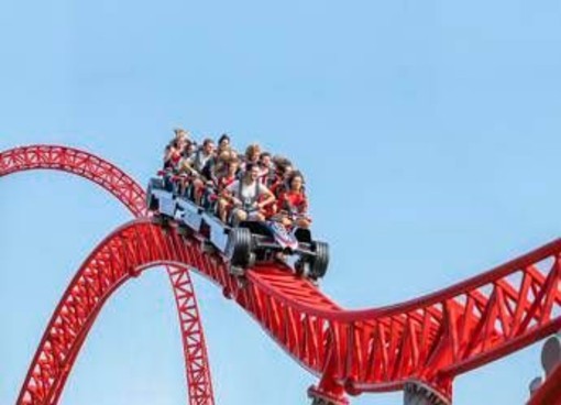 Mirabilandia e Adriasport celebrano 10 anni di collaborazione Mirabilandia e Adriasport celebrano 10 anni di collaborazione